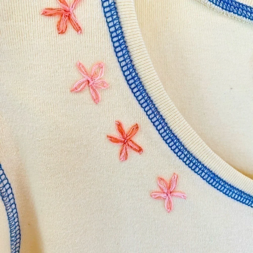 𝅺❣️ Embellished Island Top ❣️Size S - Picture 4 of 8